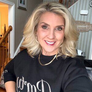 Meet your Posher, Virginia